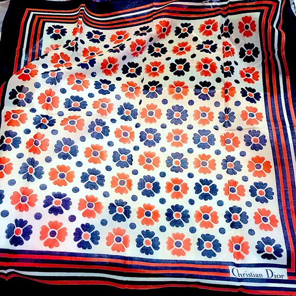 🥳HP🆕Rare: Luxury French Designer Christian_DIOR | MOD Floral Dainty SQUARE HP - Picture 9 of 16